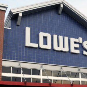 E Lowe’s si compra la canadese RONA