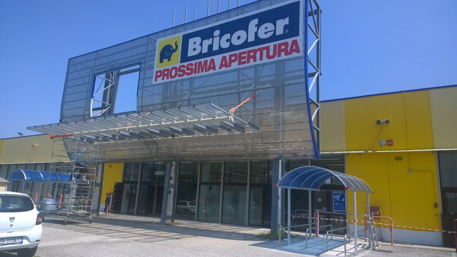 Bricofer Reana del Rojale