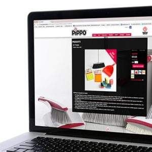 “Pippo tutta un’altra scopa” è anche shop on-line