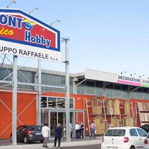 Pronto Hobby Brico, tentato furto e intimidazione