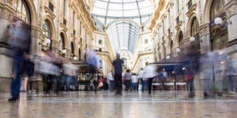 Trend positivo per negozi e centri commerciali
