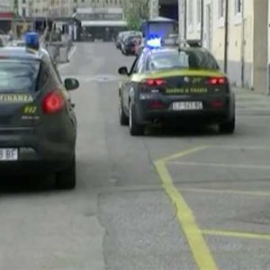 Sequestro preventivo per grossista di ferramenta