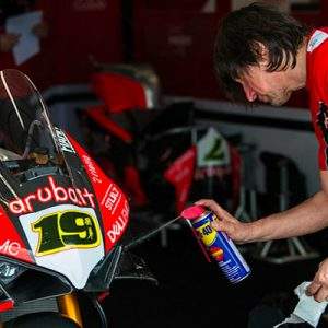 WD-40 partner del team Aruba.it Racing – Ducati
