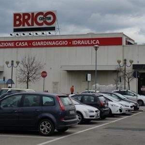 Covid-19, Bricocenter apertura parziale