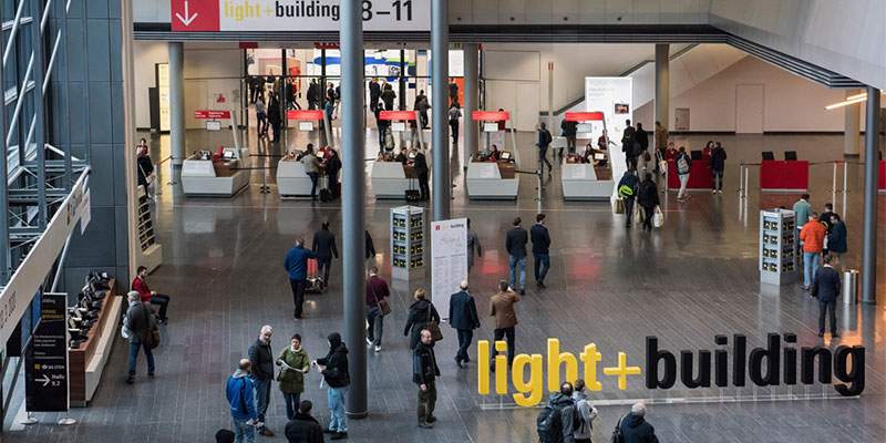 Francoforte rimanda Light + Building