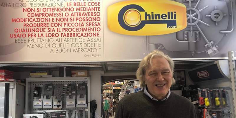 Chinelli, la ferramenta di città