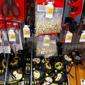 Tra i reparti. Strumenti di misura ed Utensili per Edilizia