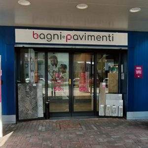 Bagni e pavimenti, il nuovo format Orsolini