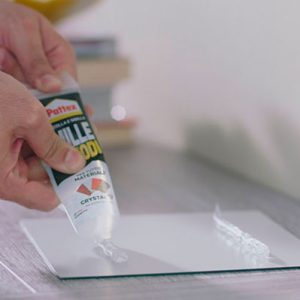 Pattex, ripresa positiva per gli adesivi