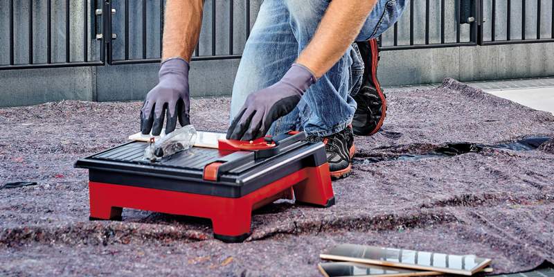 Tagliapiastrelle a batteria di Einhell