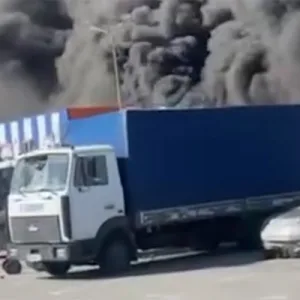 Ucraina: Epicentr distrutto in un attacco russo
