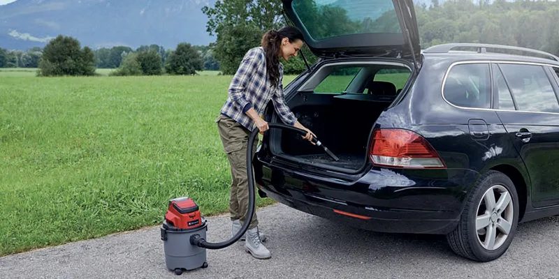 Einhell e la pulizia dell&rsquo;auto dopo i viaggi estivi
