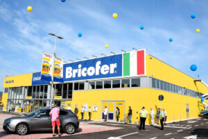 Bricofer punta sul Pet con Arcaplanet
